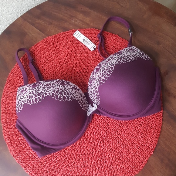 Victoria's Secret Other - Body by Victoria Secret size 34DD push up bra